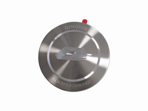 EMBLEMAT SILNIKA QJMOTOR SRV125 SRK125S